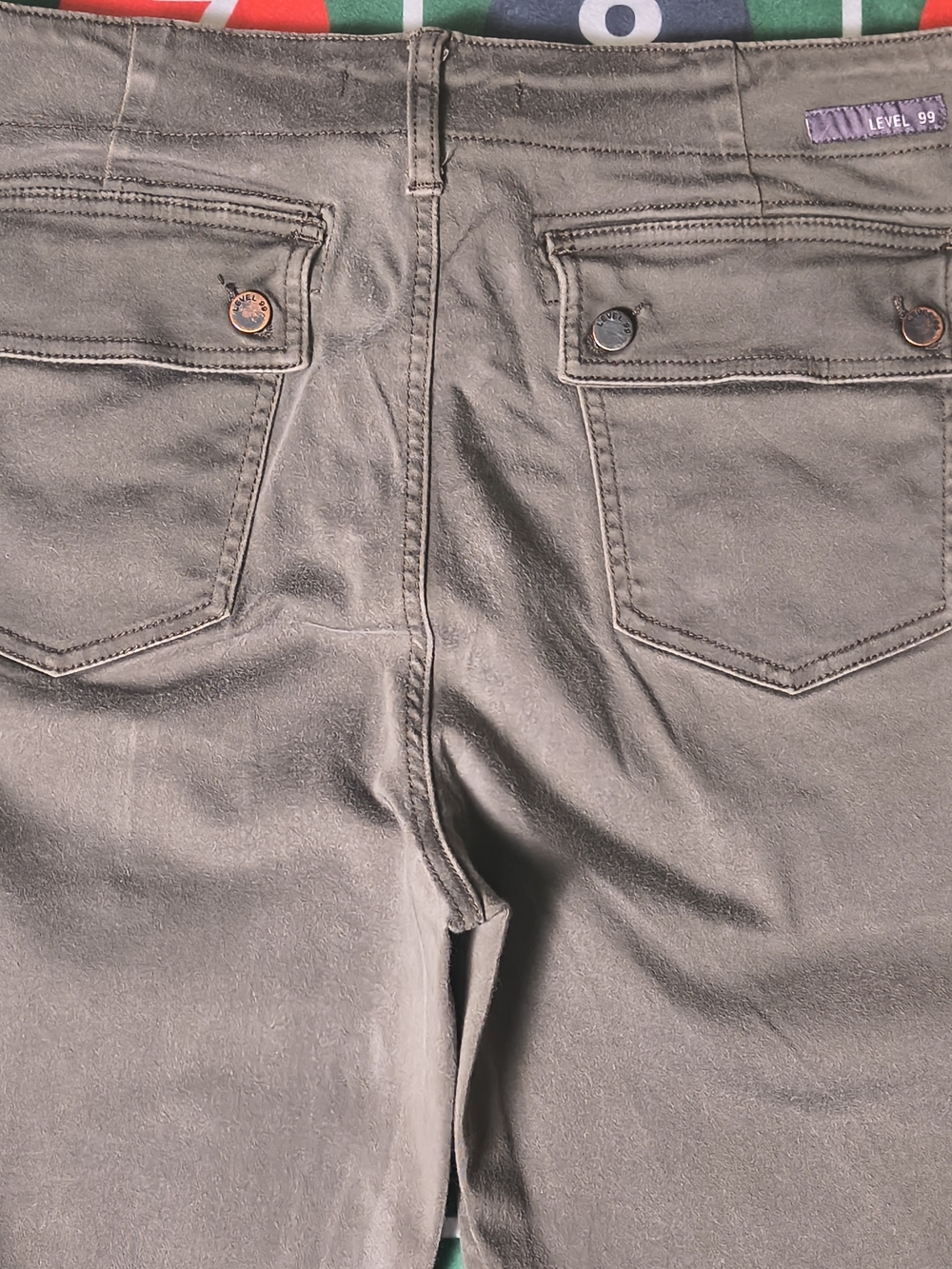 Level 99 Anthropologie Coated Skinny Pants Size 31 Dark Olive Black - Picture 12 of 12
